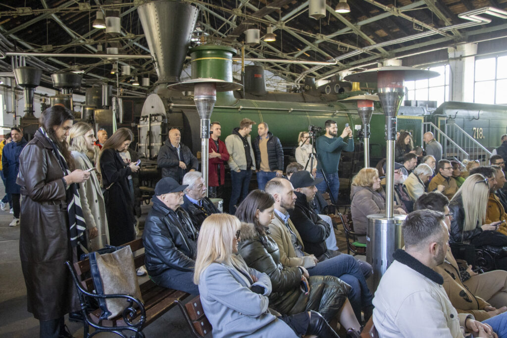 Tiskovna konferenca Pivo in cvetje 2025. Foto: Železniški muzej Slovenskih železnic