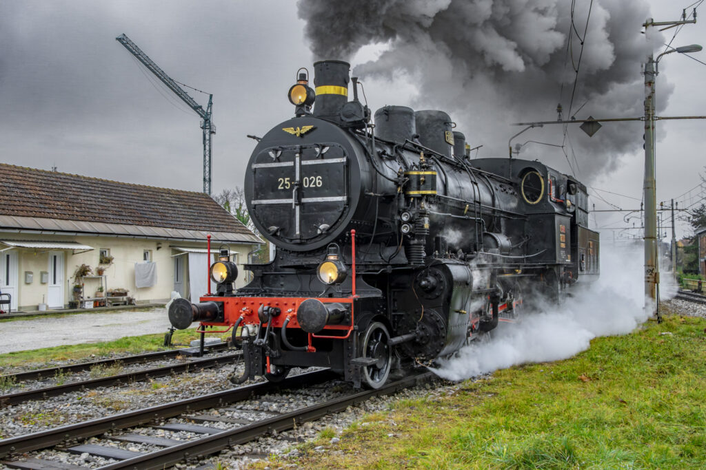 Foto: Parna lokomotiva SŽ 25-026. Arhiv: Slovenske železnice