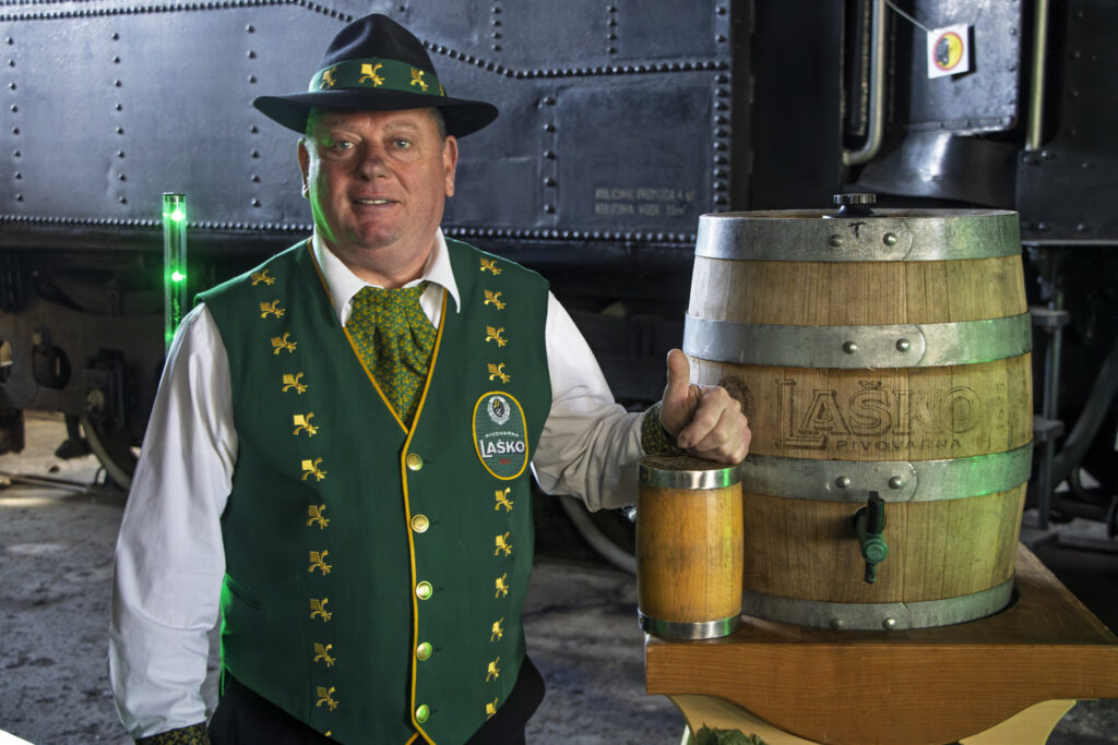Tiskovna konferenca Pivo in cvetje 2026. Foto: Železniški muzej Slovenskih železnic